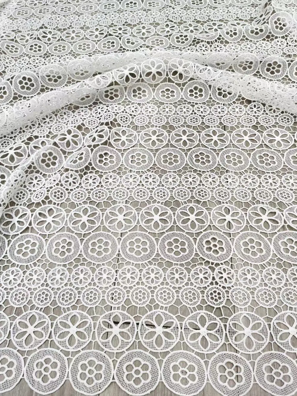 Fashionable Skin Friendly Guipure Lace Fine White Cotton Textured African Cord Cupion Fabric 5 Yards Pc Occasional Wear | Дом и сад