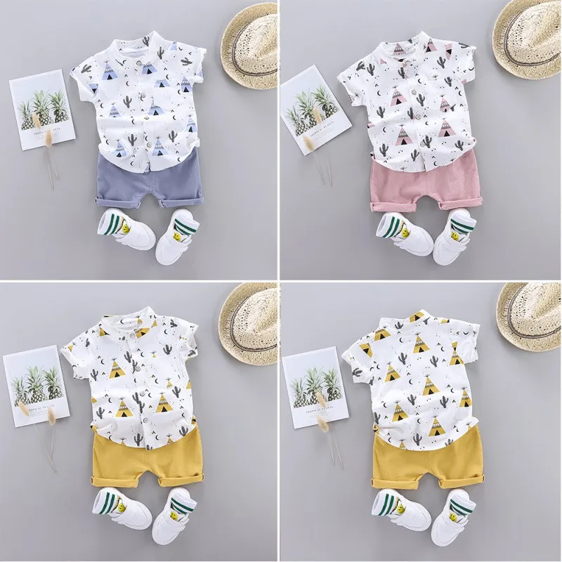 Комплект летней одежды для мальчиков футболка и штаны |