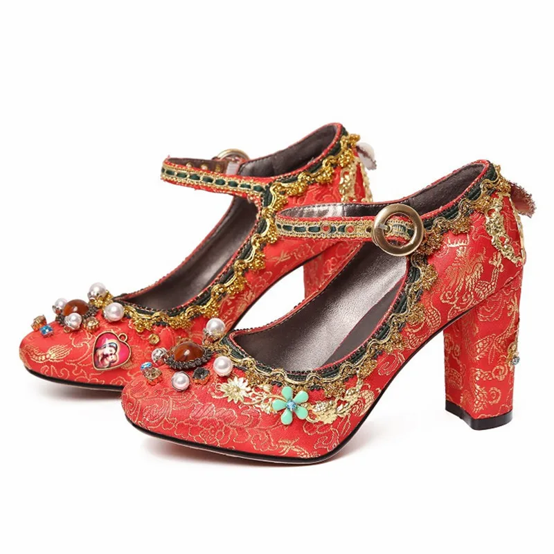 Туфли женские свадебные с вышивкой пикантные туфли-лодочки высокий