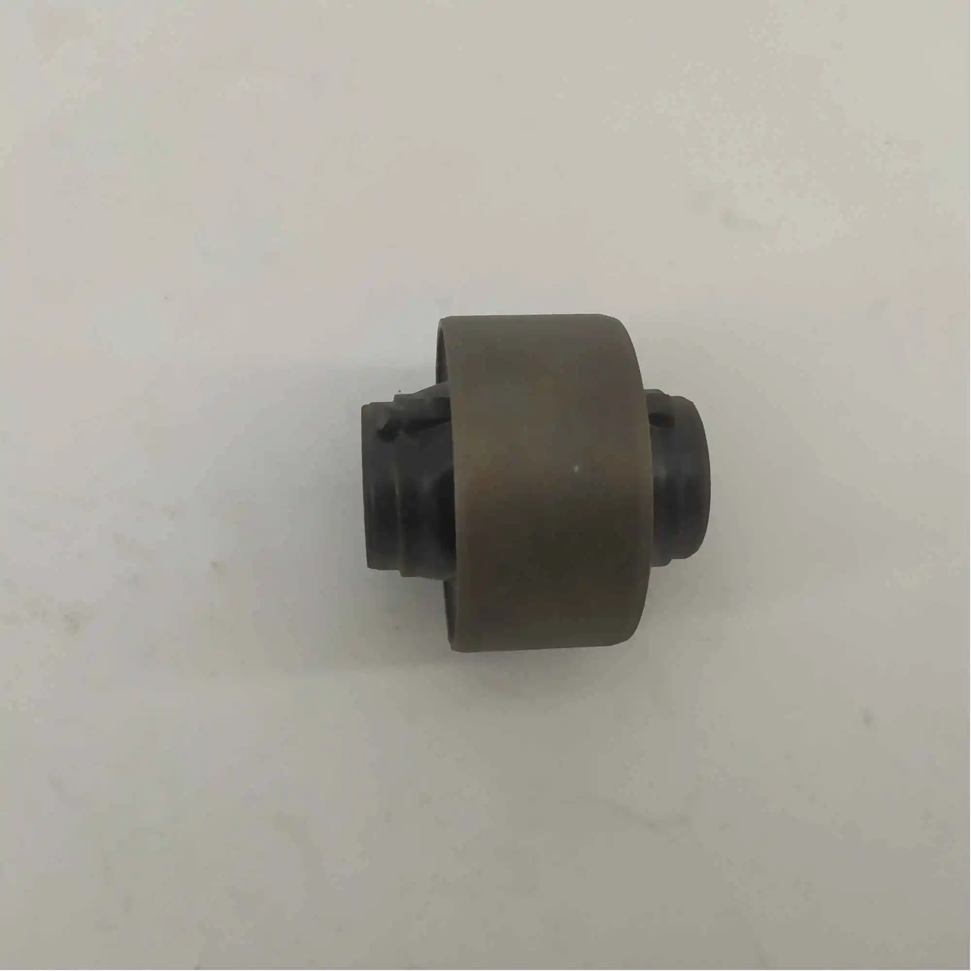 Втулка Рычага управления для Mazda 323 family protege 1998 2005 Premacy 1999 OEM:C100 34 460|Наборы и детали