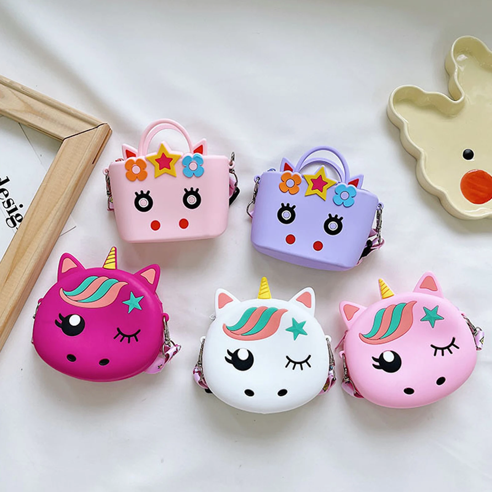 Сумка диагональная для девочек детский саквояж на плечо с магнитной застежкой