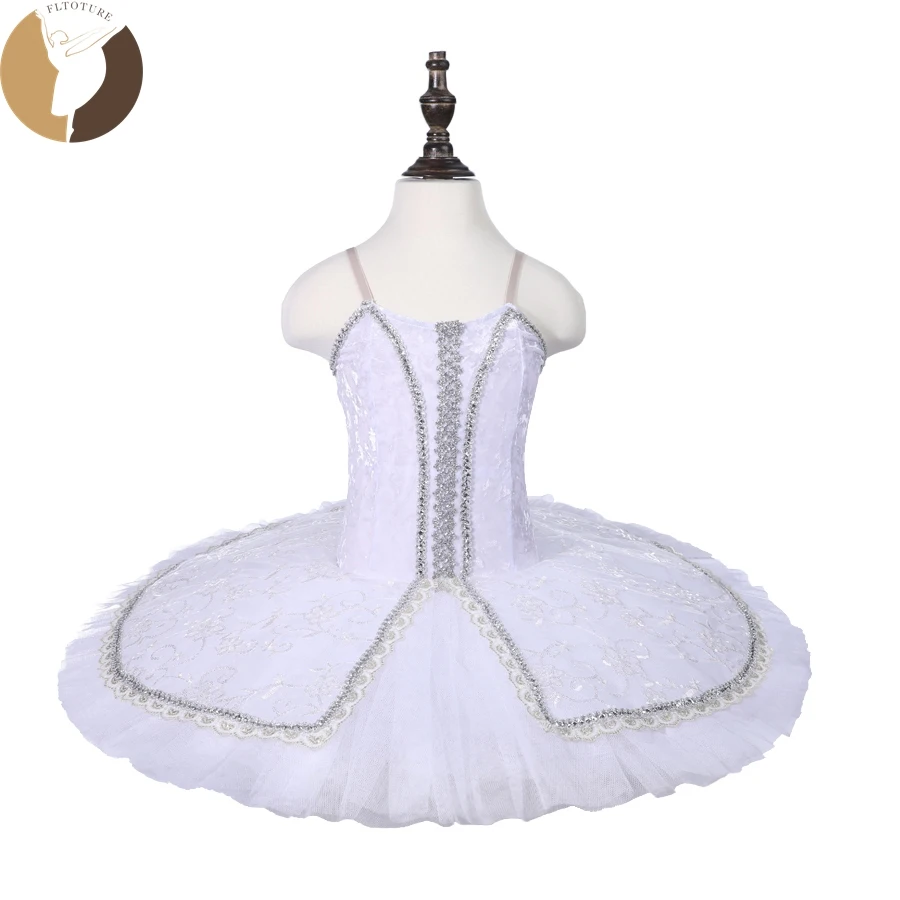 Классическая балетная пачка белые вельветовые тела серебряные украшения