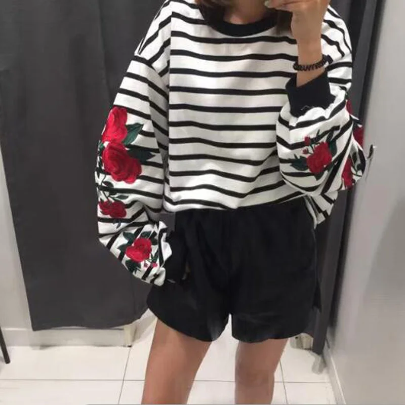 2018 новые осенние толстовки Harajuku рукав-фонарик с вышивкой в виде роз свободные