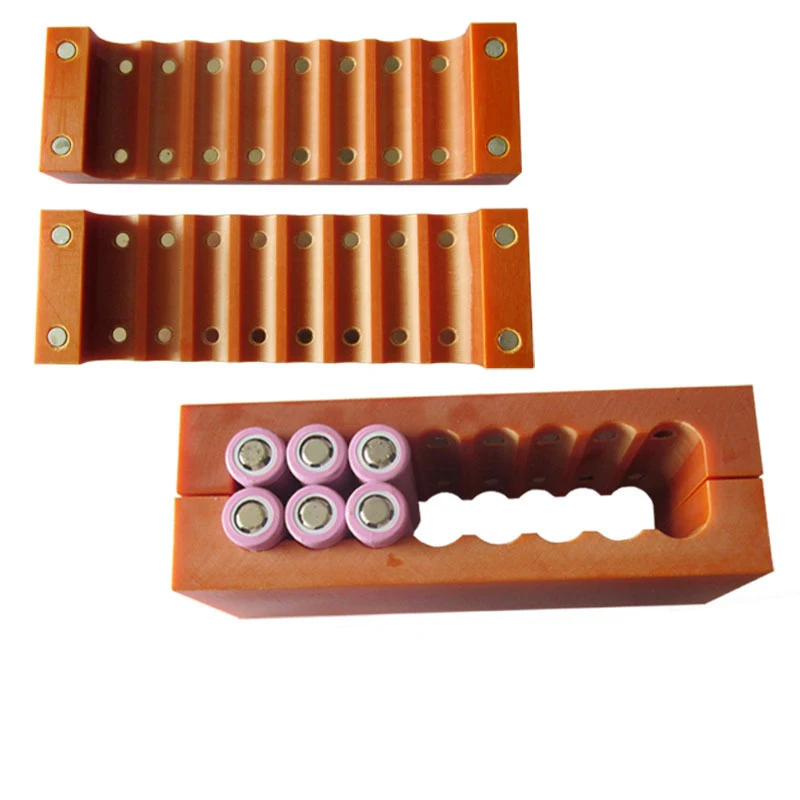 Двухрядный зажим с магнитной пряжкой фиксированный для аккумуляторов 18650 4-10