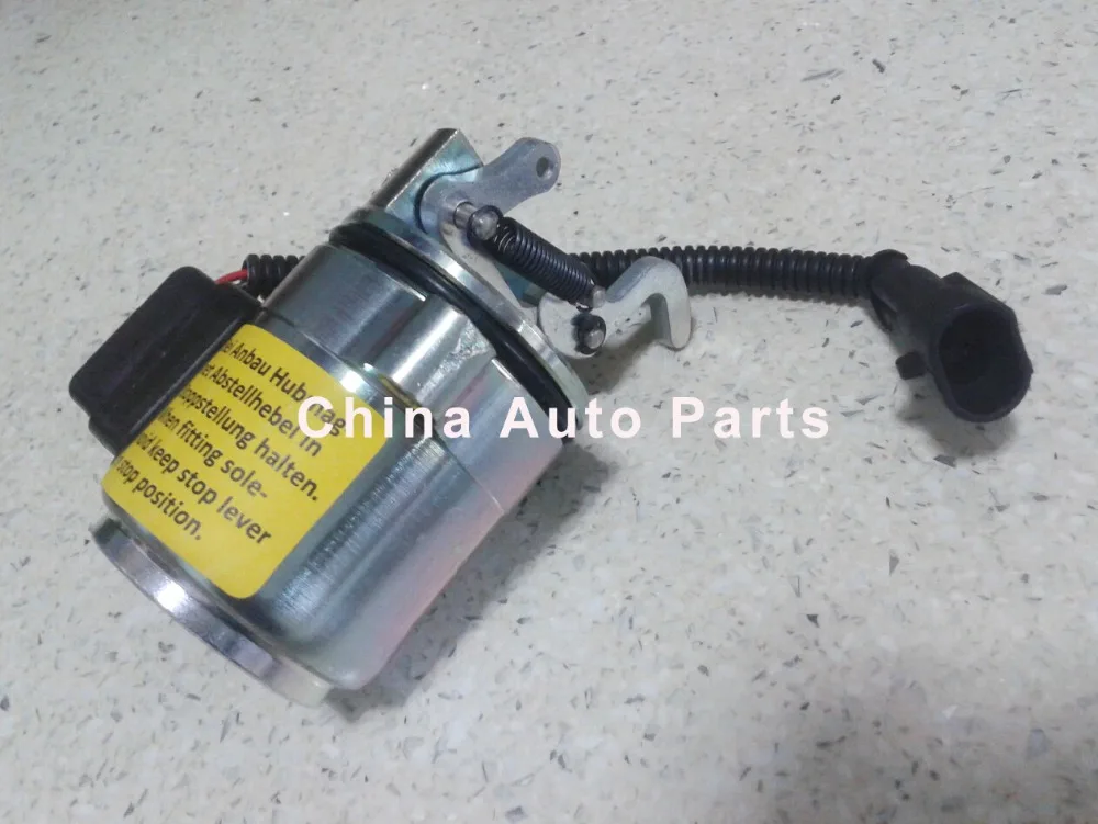 Электромагнитная катушка выключения подачи топлива Deutz BMF 2011 BF4M2011 0427 2956 12V |