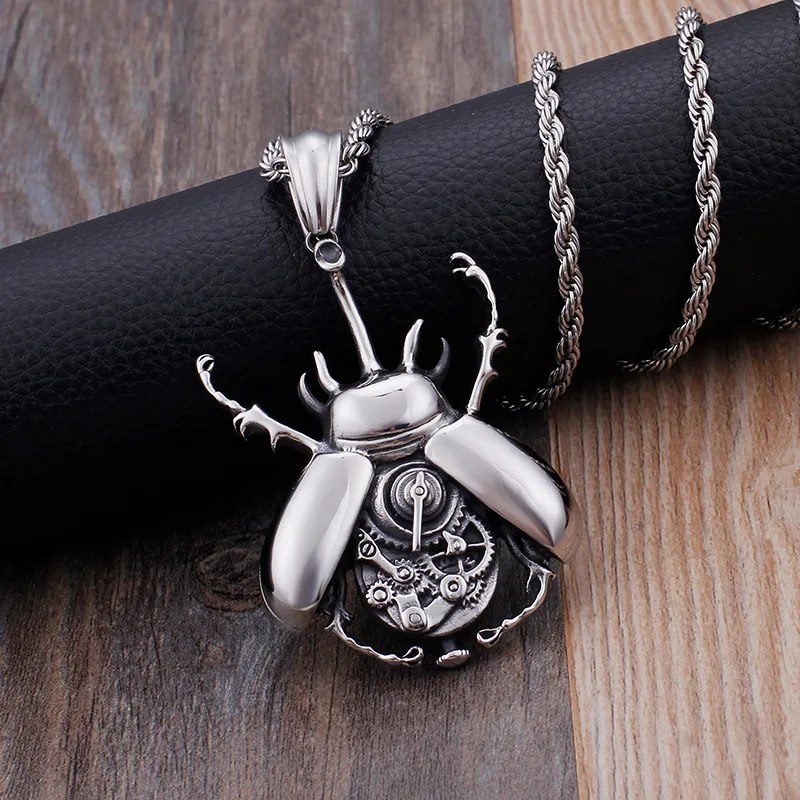 European and American stainless steel men's mechanical gear beetle pendant titanium | Pendants