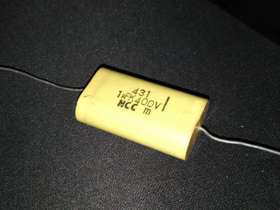 Новый и оригинальный NCC 1 мкФ 400V 105K Осевая емкость | Электроника