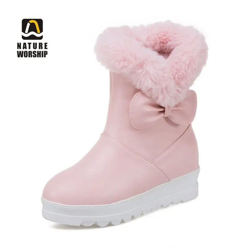 Женские зимние полусапожки до середины икры однотонные на платформе с круглым