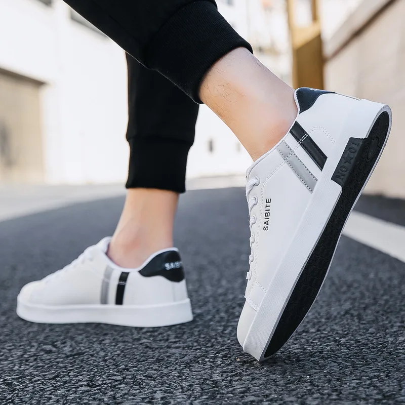 2019 the new 100-lap men's board shoes are trend of Korean version small white male students' casual shoes. | Обувь