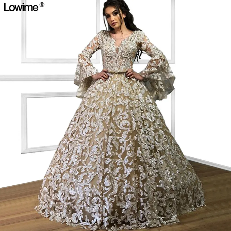 Шампанское платье на бретелях с вышитым шелком для вечерних мероприятий и бала с длинными рукавами колокол.