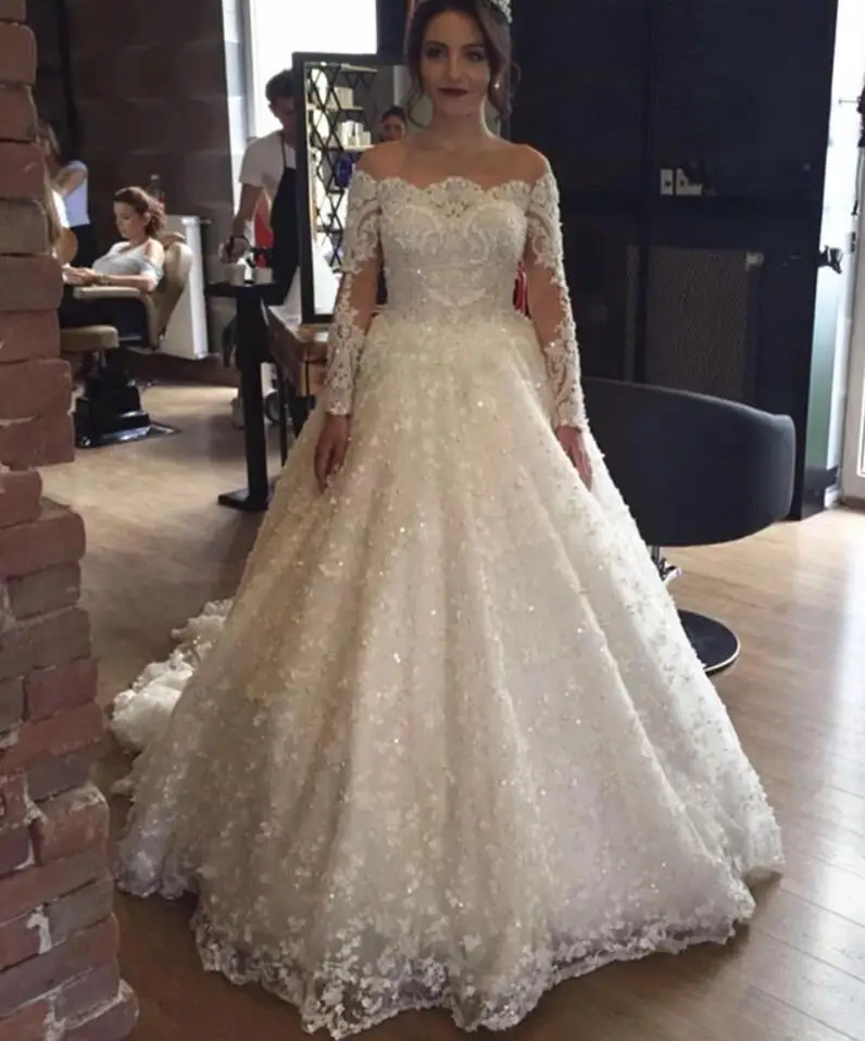 Beading Pearls Lace A Line Wedding Dresses Off the shoulder Appliqued Long Sleeves Bridal Dress Vintage Castle Gowns | Свадьбы и