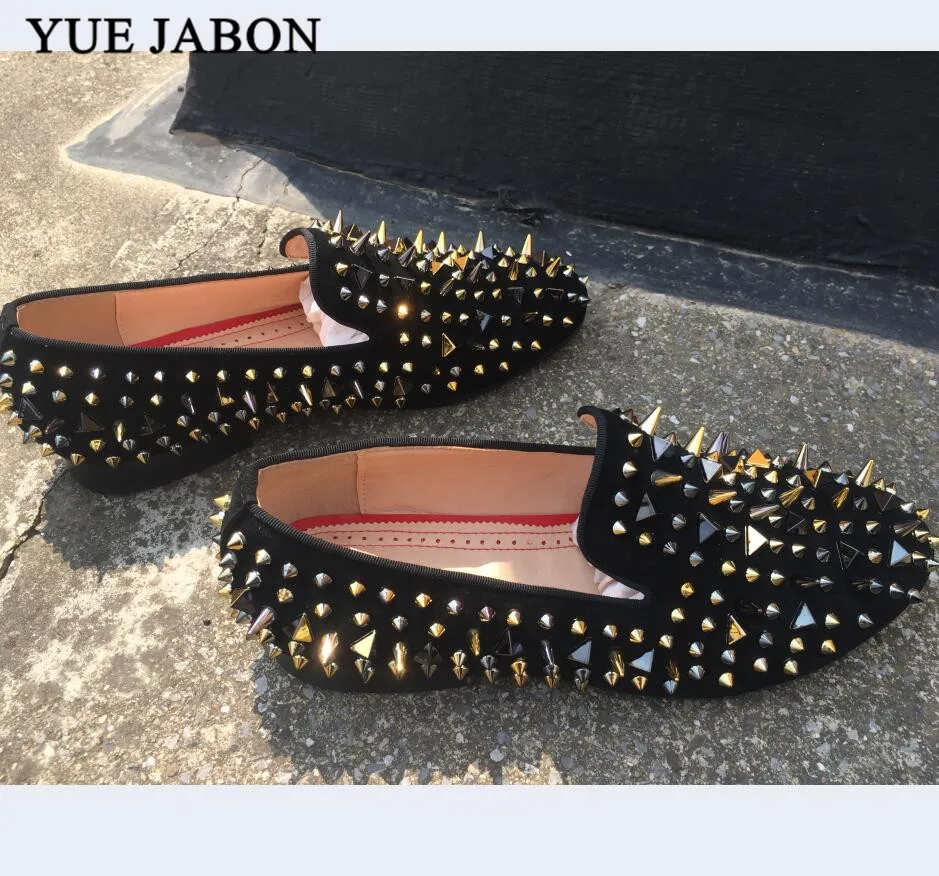 Черные мужские туфли ручной работы с заклепками модные лоферы для выпускного