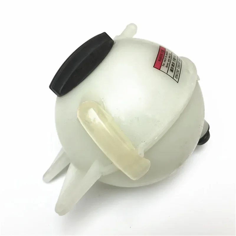 Расширительный чайник для бака охлаждающей жидкости Chery Tiggo 5/7/8 4/5x