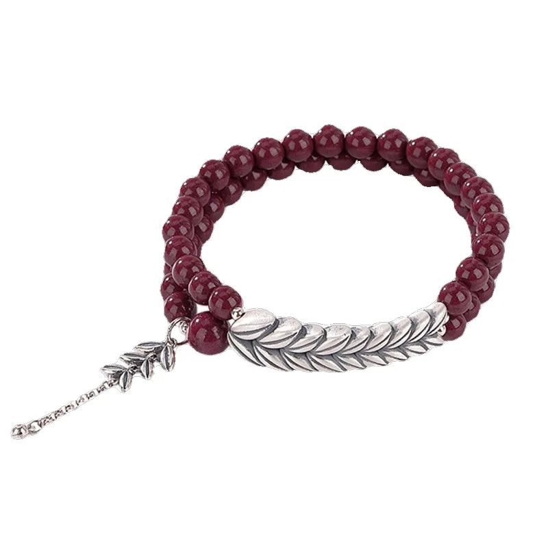 Новогодний безопасный браслет женский из киновари посеребренный пшеничный