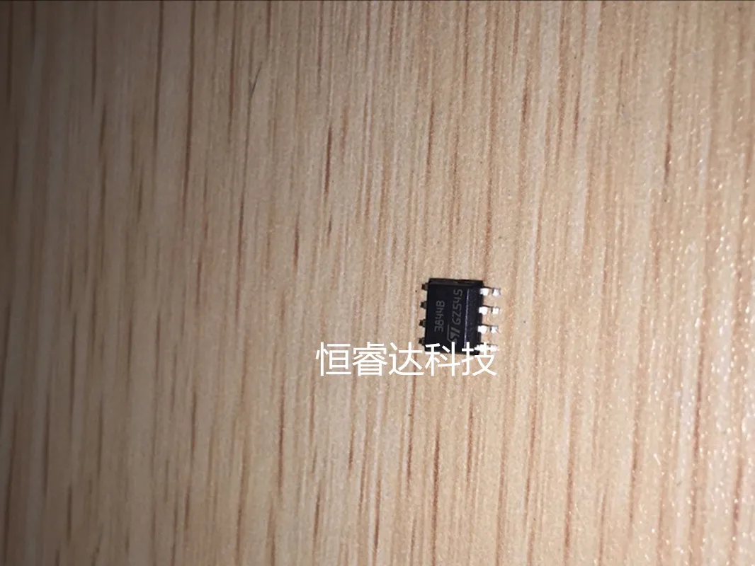 10 шт. UC3844BD1R2G SOP8 UC3844A UC3844B SOP UC3844BD1R UC3844 SOP-8 SMD UC3844BDR2G Новый и оригинальный IC |