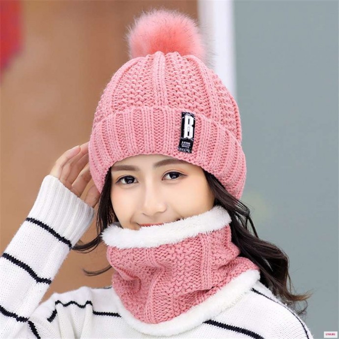 Фото обзорОригинальные шапочки и шарфы: красивая и функциональная защита от холодов